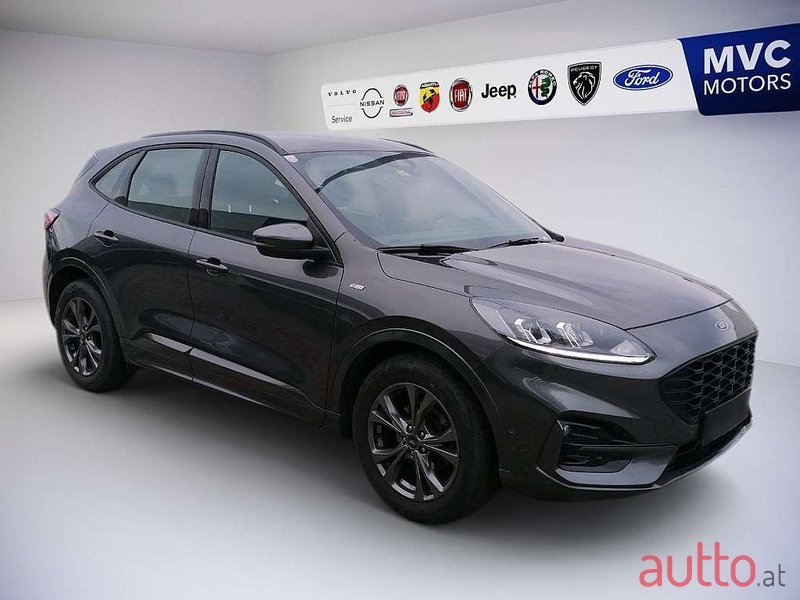 2023' Ford Kuga photo #4