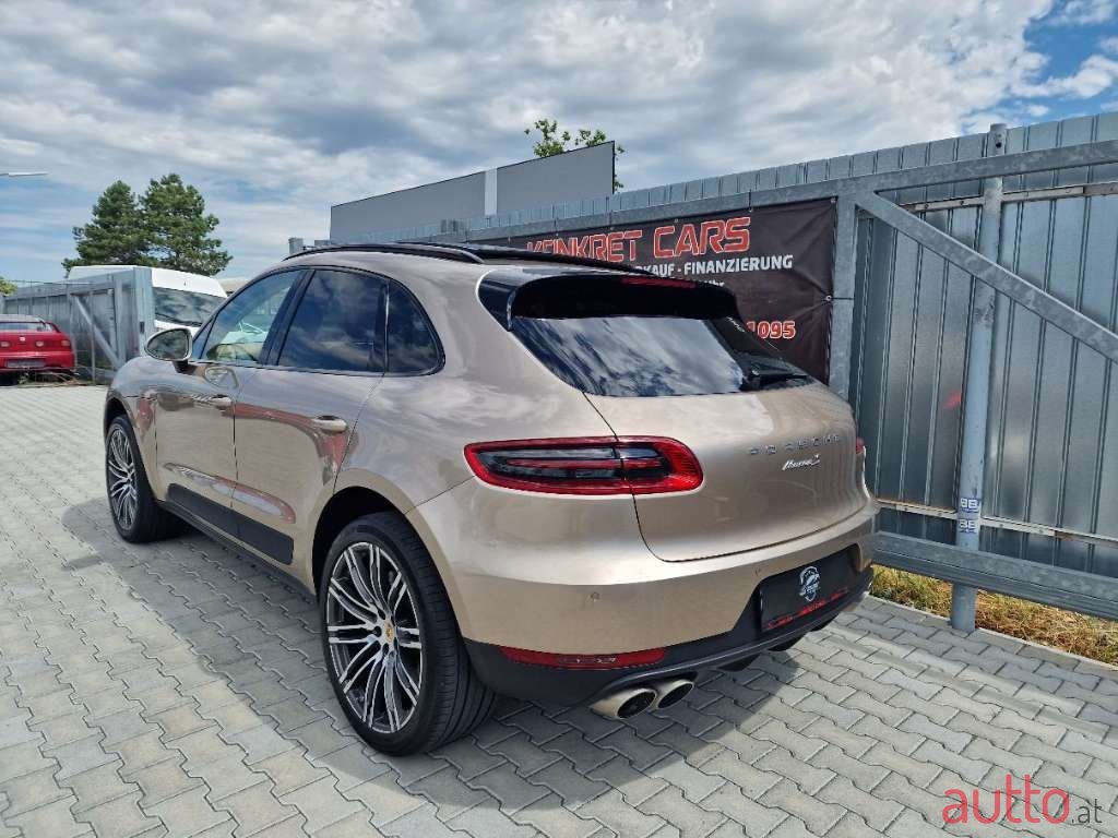 2015' Porsche Macan photo #6