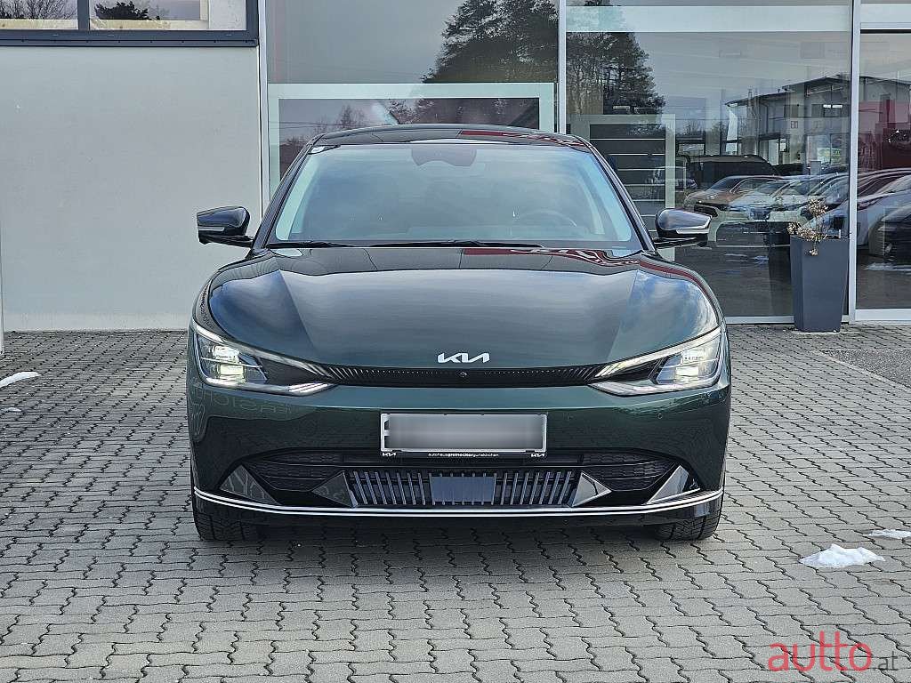 2021' Kia EV6 photo #6