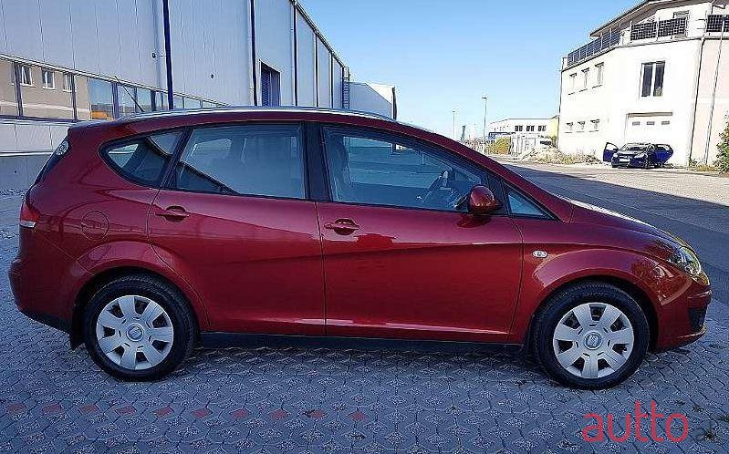 2009' SEAT Altea Xl photo #1