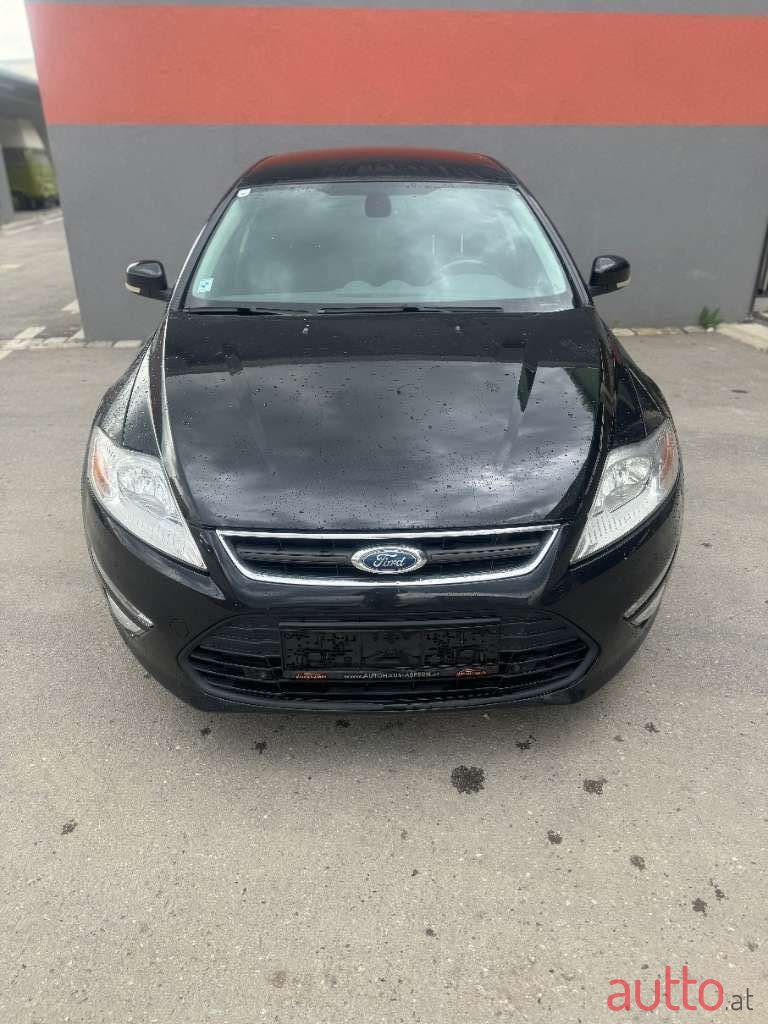 2013' Ford Mondeo photo #1