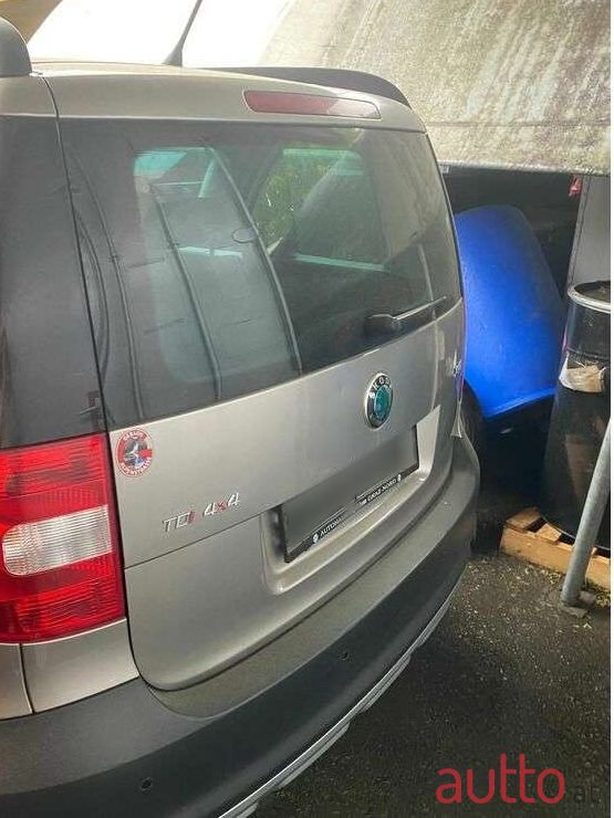 2011' Skoda Yeti photo #2