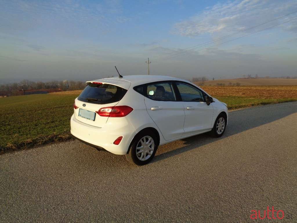 2017' Ford Fiesta photo #4