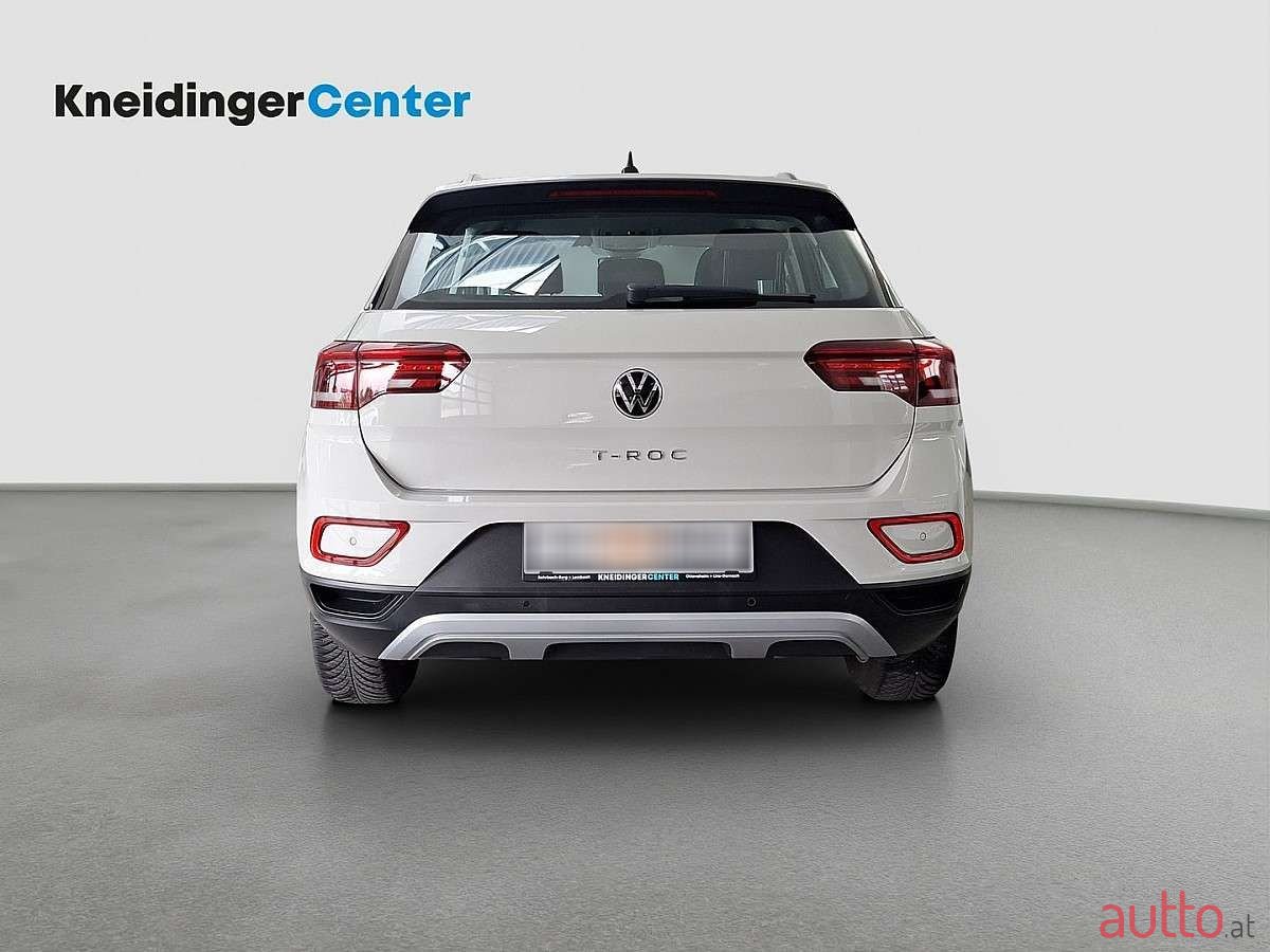 2024' Volkswagen T-Roc photo #4