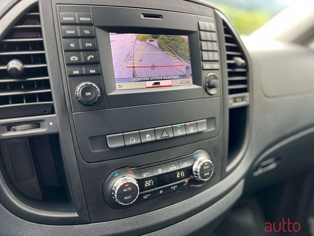 2017' Mercedes-Benz Vito photo #3