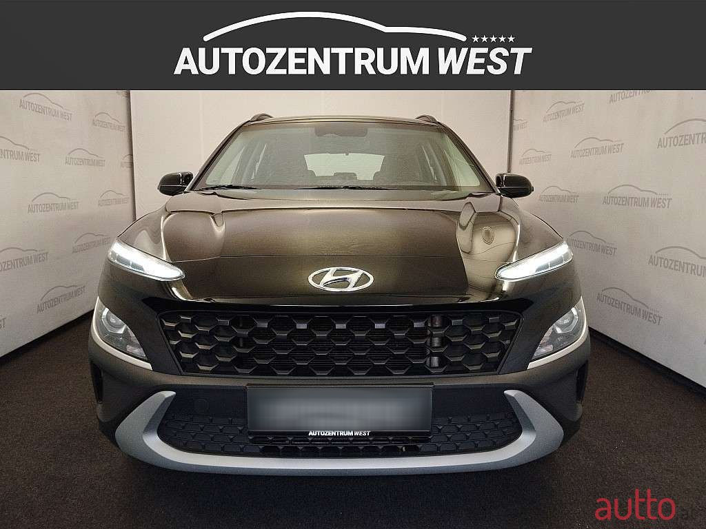 2022' Hyundai Kona photo #2