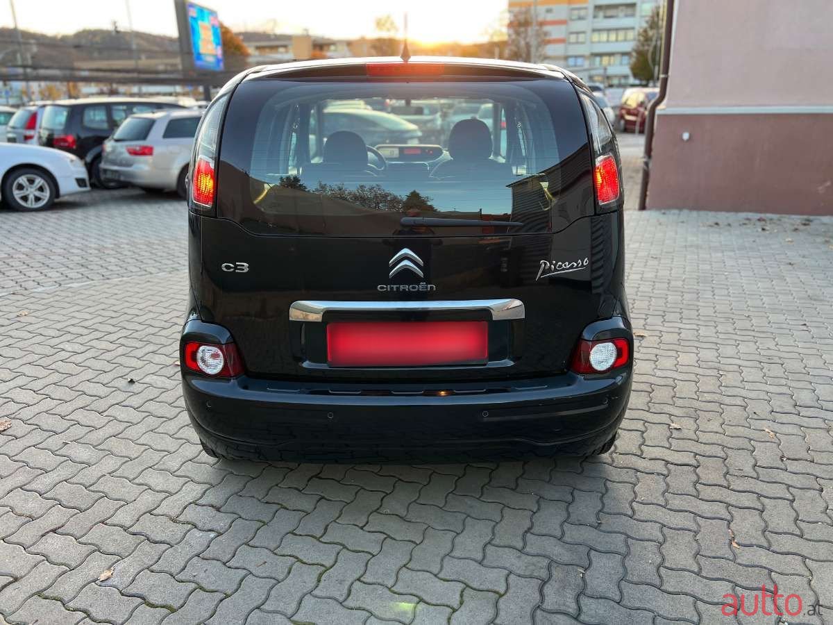 2015' Citroen C3 Picasso photo #4