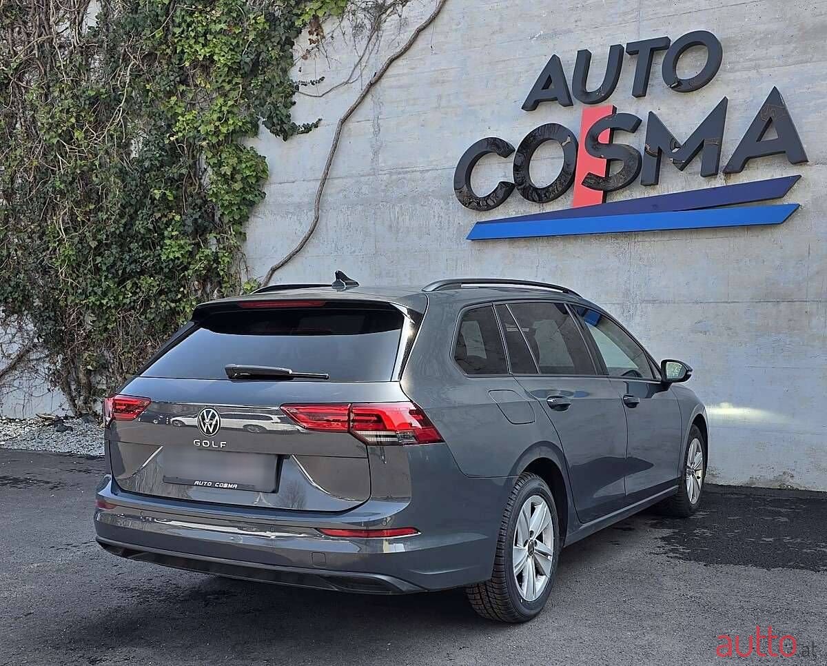 2022' Volkswagen Golf photo #6