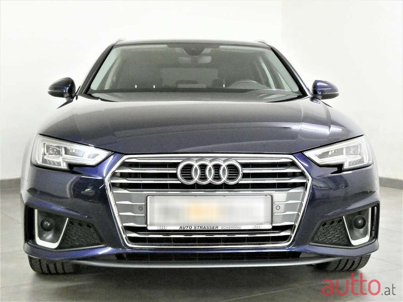 2019' Audi A4 photo #2