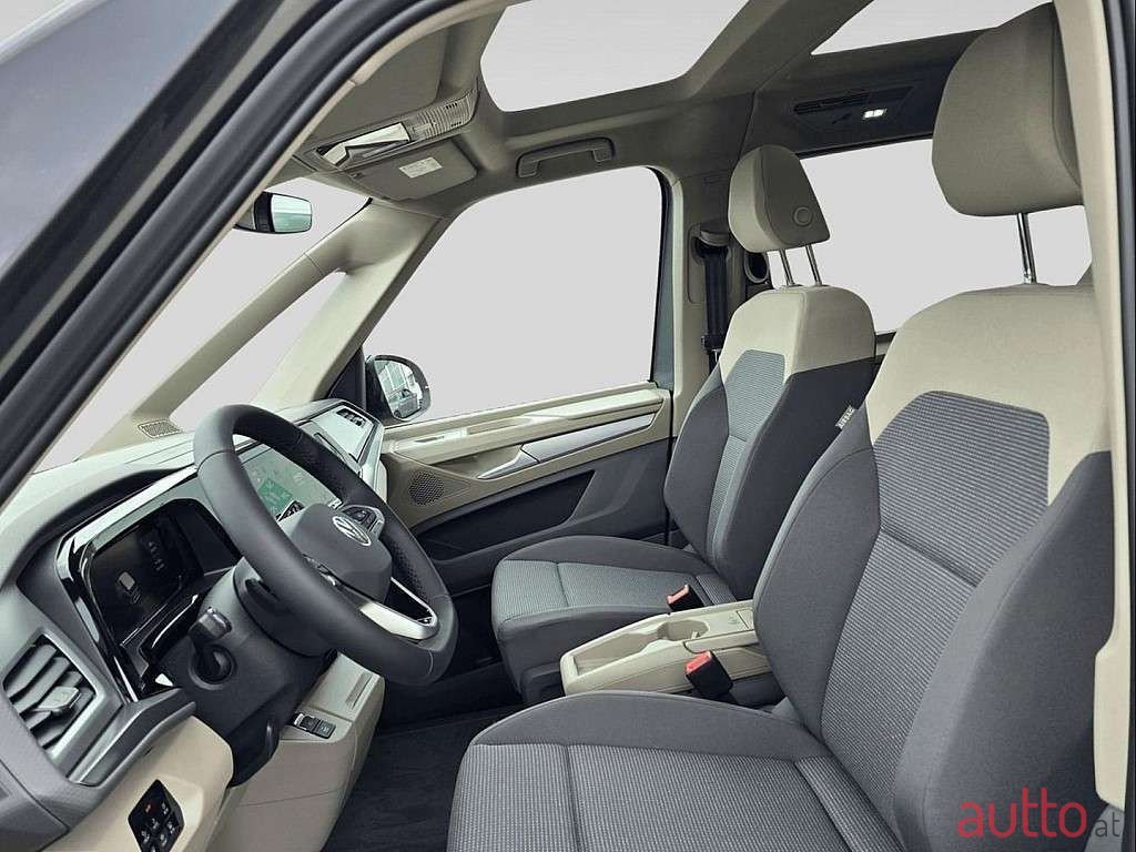 2024' Volkswagen Multivan photo #2