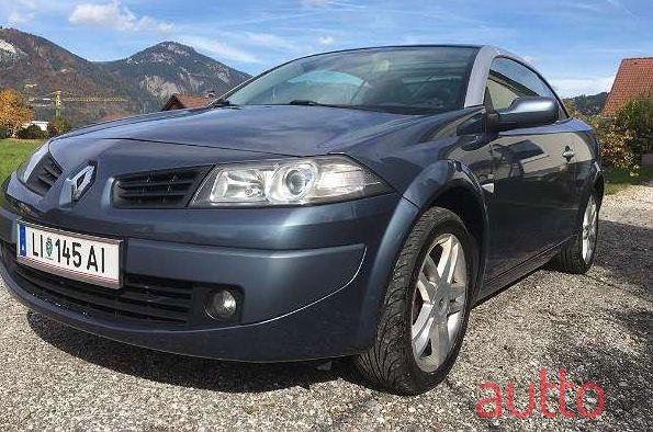 2007' Renault Megane photo #3