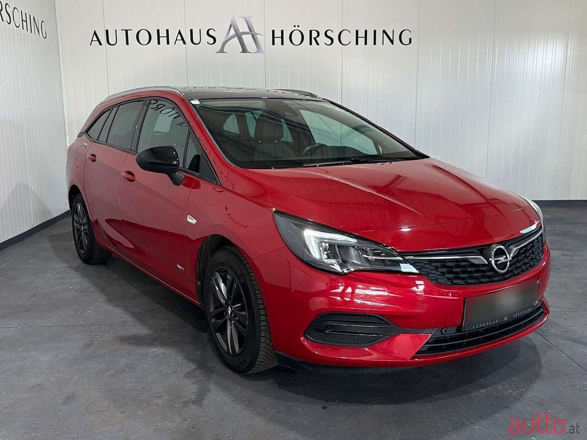 2022' Opel Astra photo #1