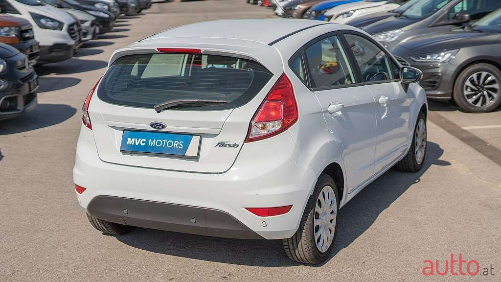 2013' Ford Fiesta photo #4