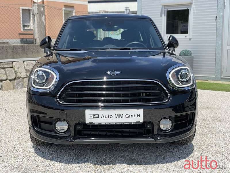 2019' MINI Countryman photo #2