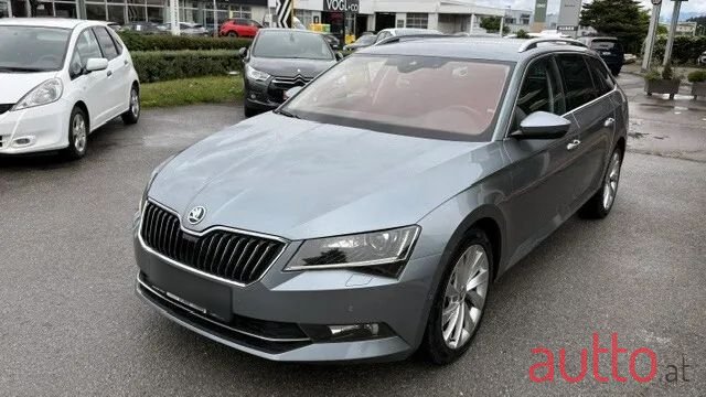 2017' Skoda Superb photo #2