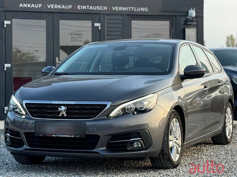 2020' Peugeot 308 photo #1