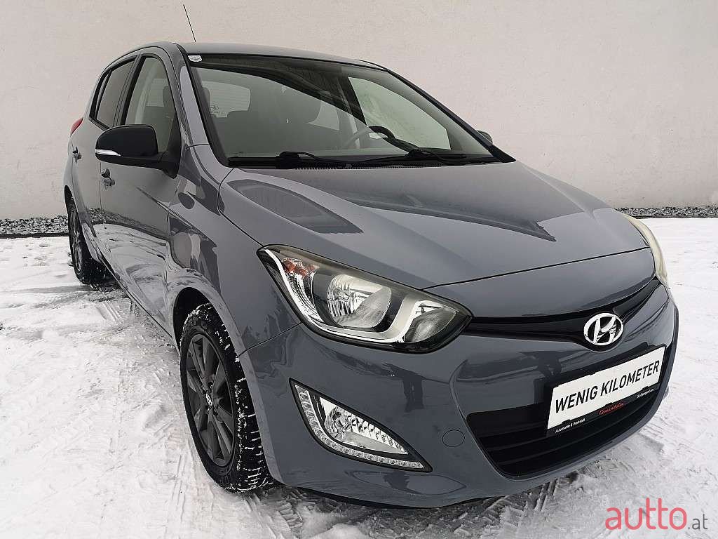 2014' Hyundai i20 photo #2