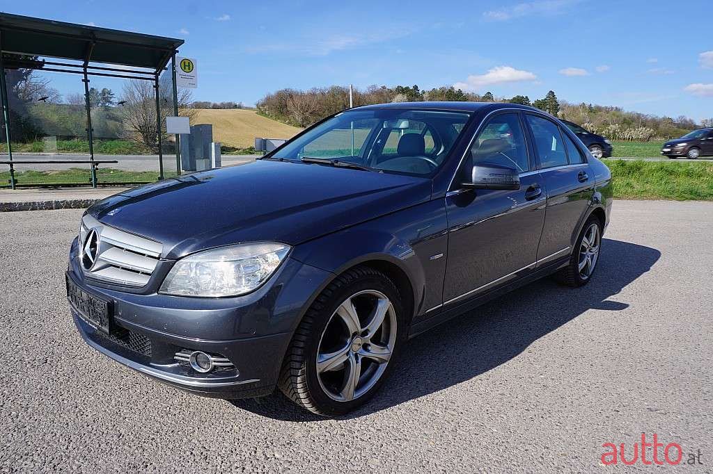 2010' Mercedes-Benz C-Klasse photo #1
