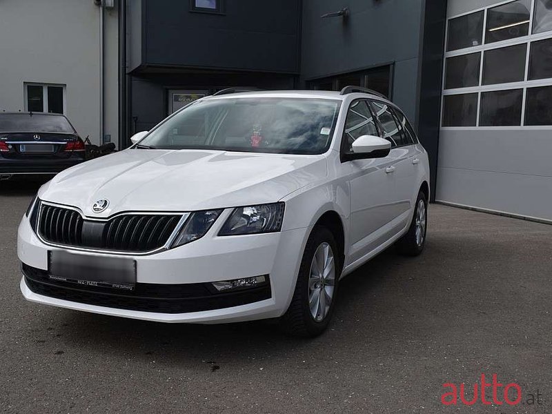 2017' Skoda Octavia photo #3