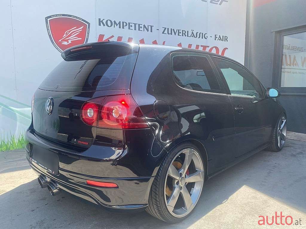 2006' Volkswagen Golf photo #3