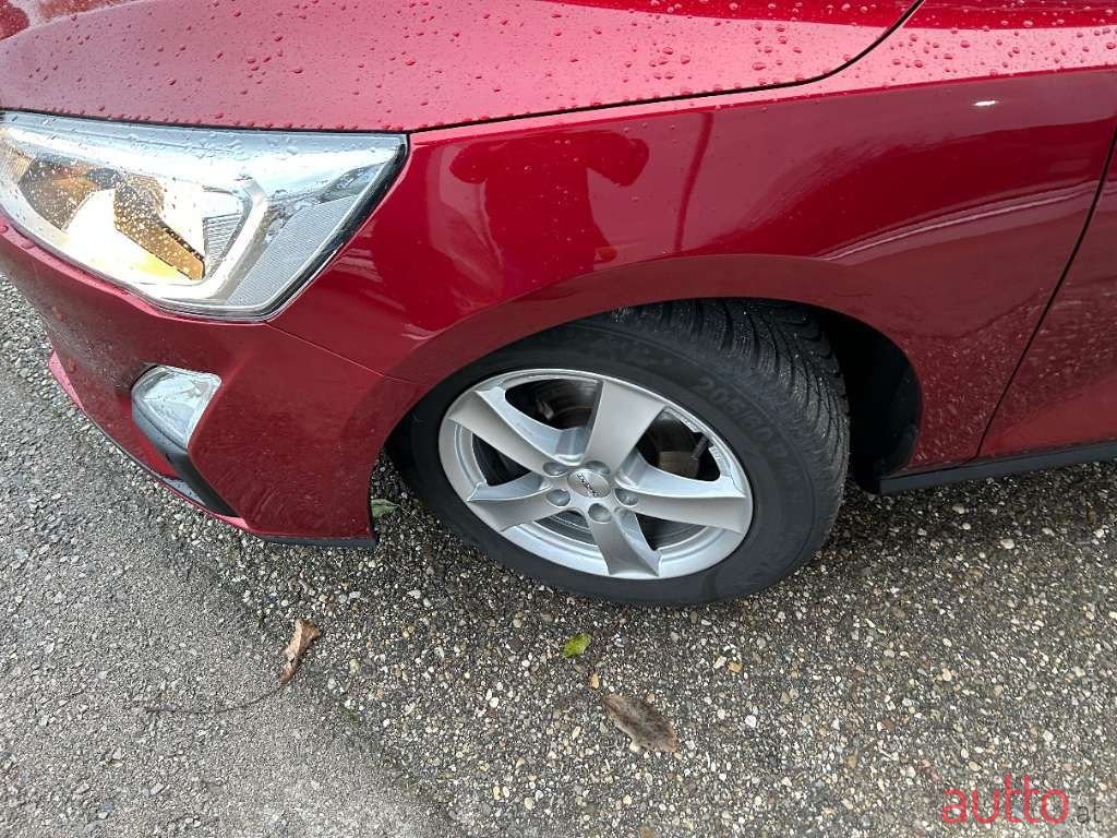 2019' Ford Focus photo #5