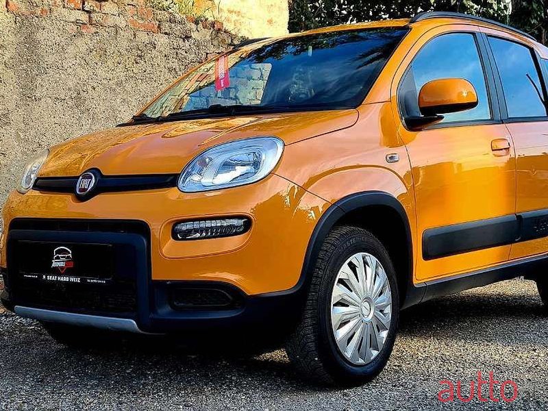 2016' Fiat Panda photo #1