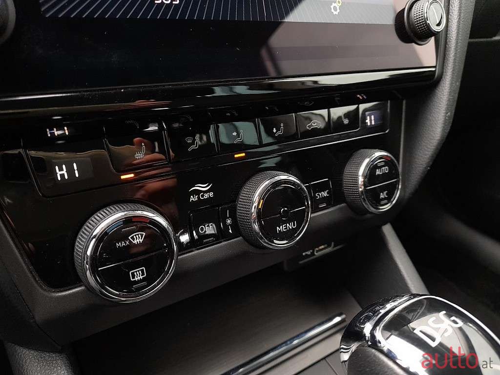 2019' Skoda Octavia photo #5