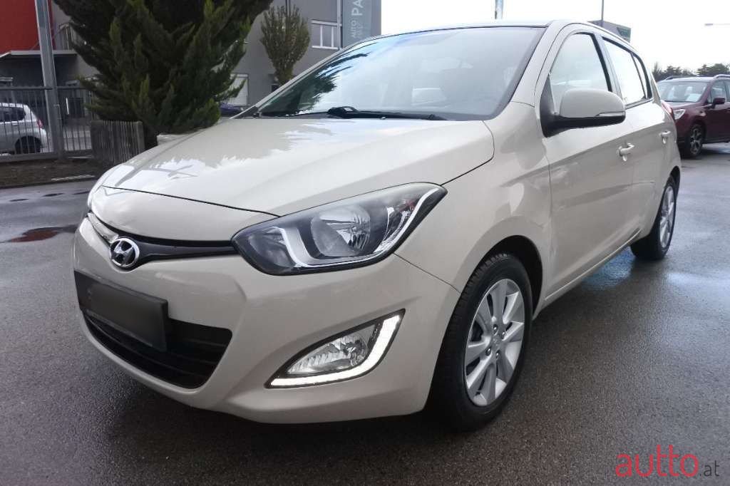 2014' Hyundai i20 photo #2