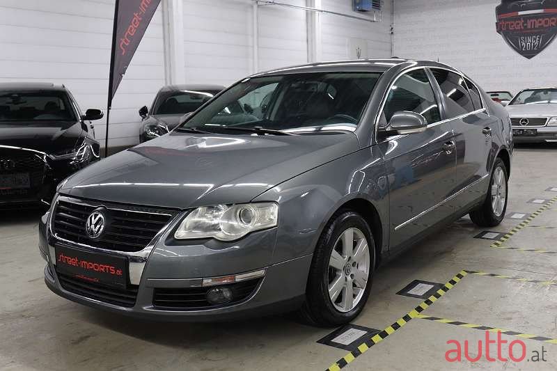 2005' Volkswagen Passat photo #5