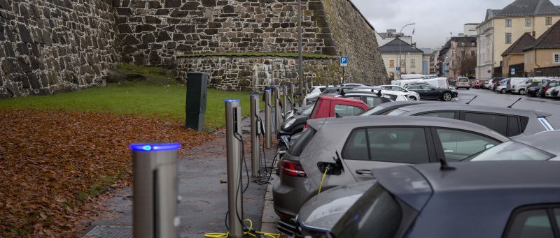 EVs, hybrids are more than half of new car sales in Norway