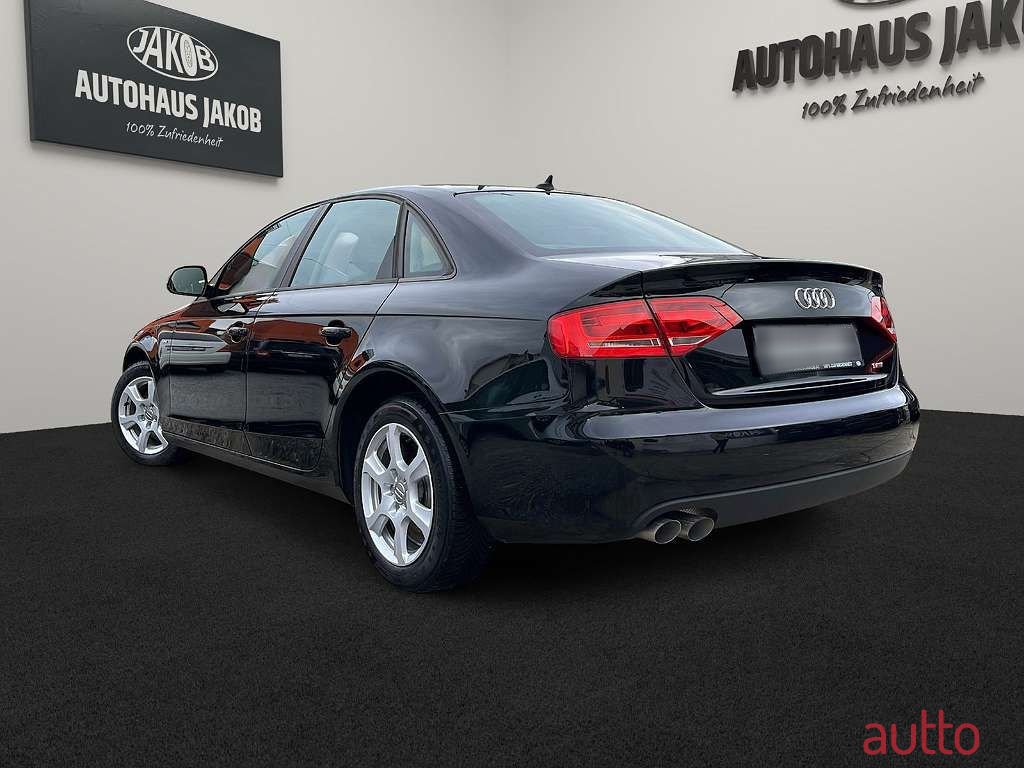 2009' Audi A4 photo #3