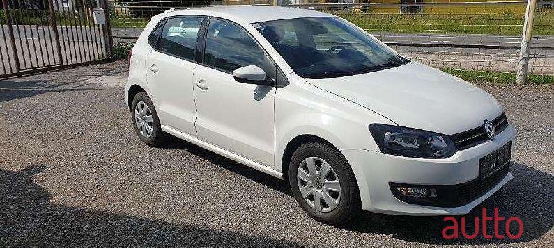 2014' Volkswagen Polo photo #1