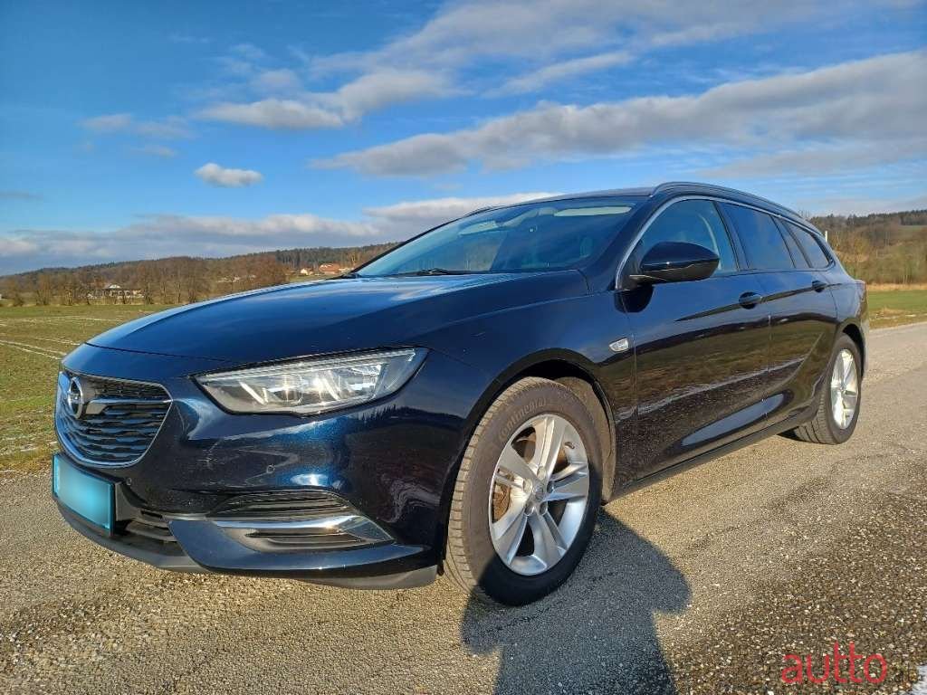 2020' Opel Insignia photo #6