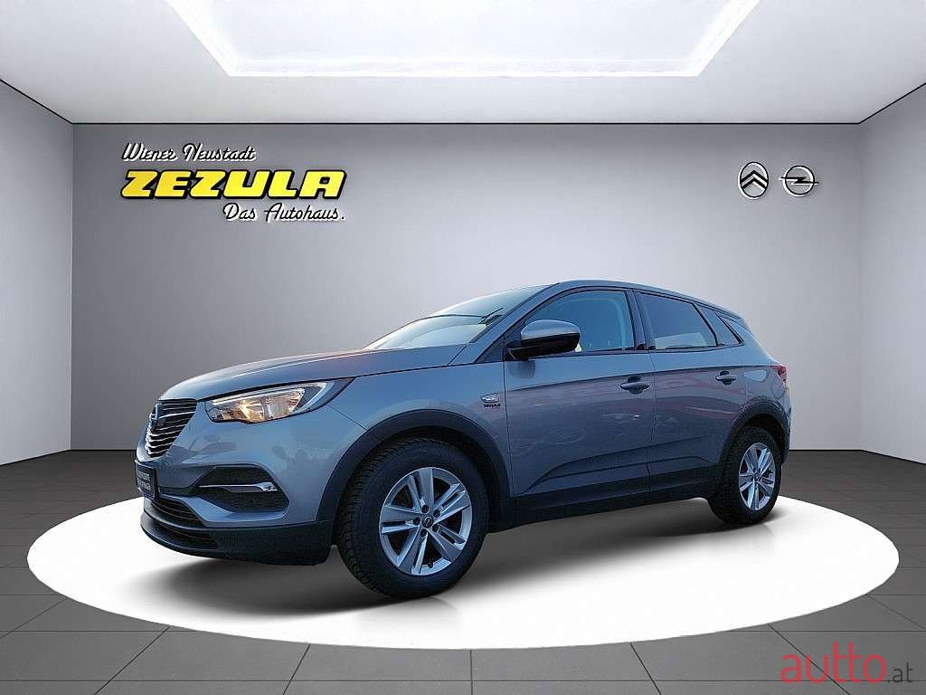 2018' Opel Grandland X photo #1