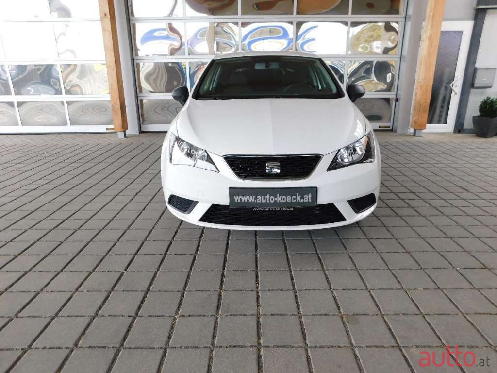 2013' SEAT Ibiza photo #2