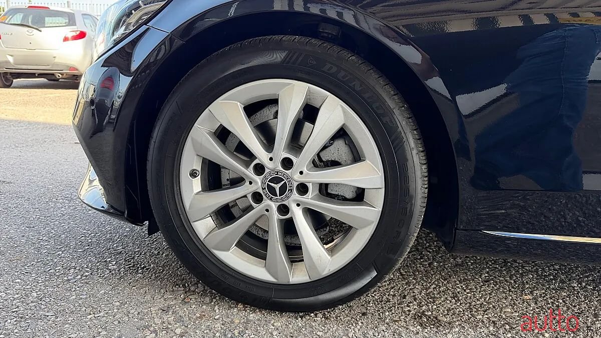 2019' Mercedes-Benz C-Klasse photo #5