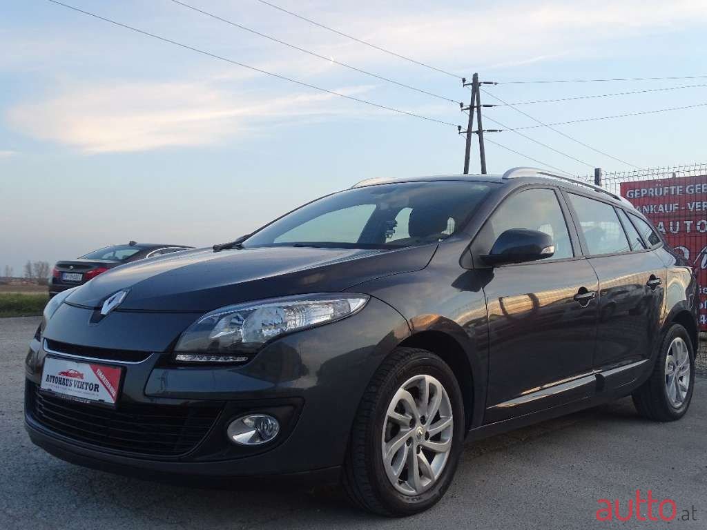 2013' Renault Megane photo #5