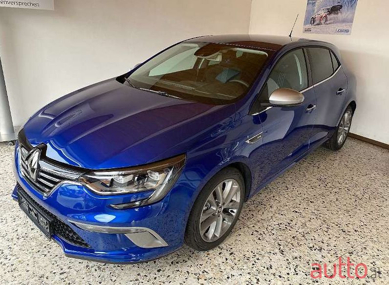 2020' Renault Megane photo #1