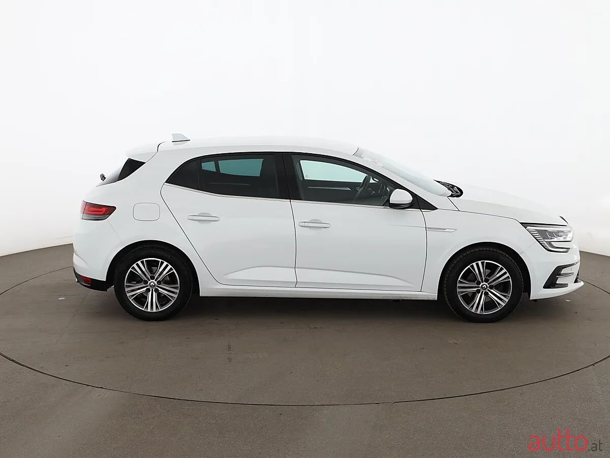 2021' Renault Megane photo #3