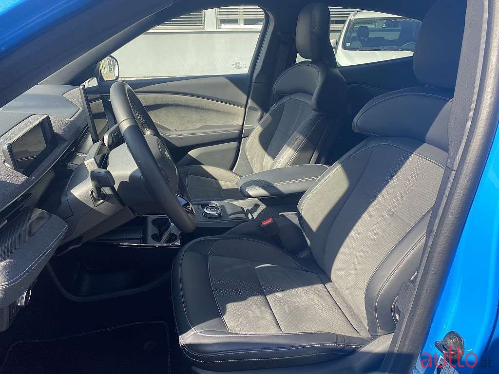 2022' Ford Mustang Mach-E photo #6