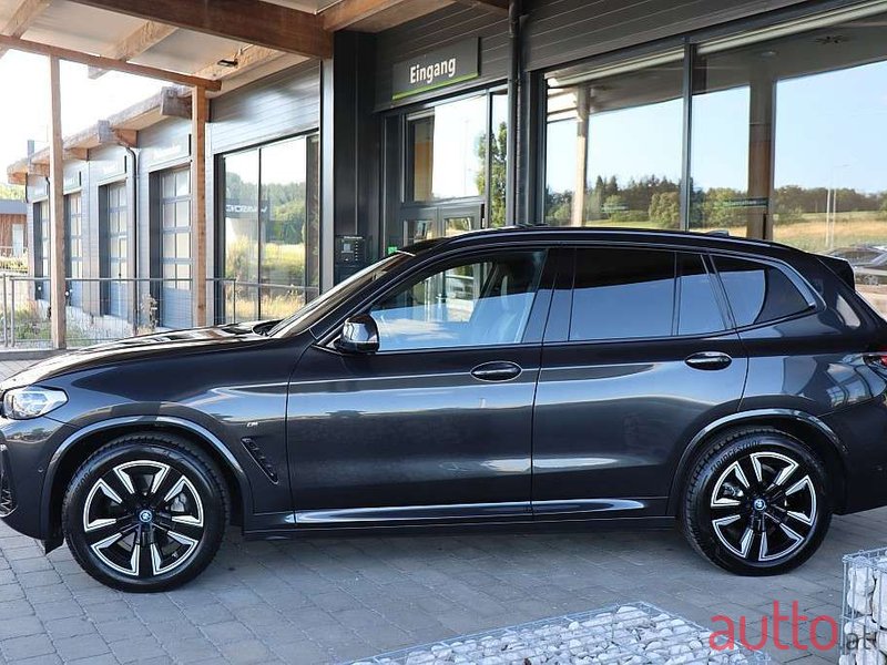 2023' BMW iX3 photo #2