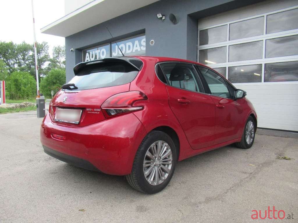 2016' Peugeot 208 photo #5