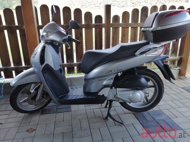 2005' Honda Roller SH125 i photo #1