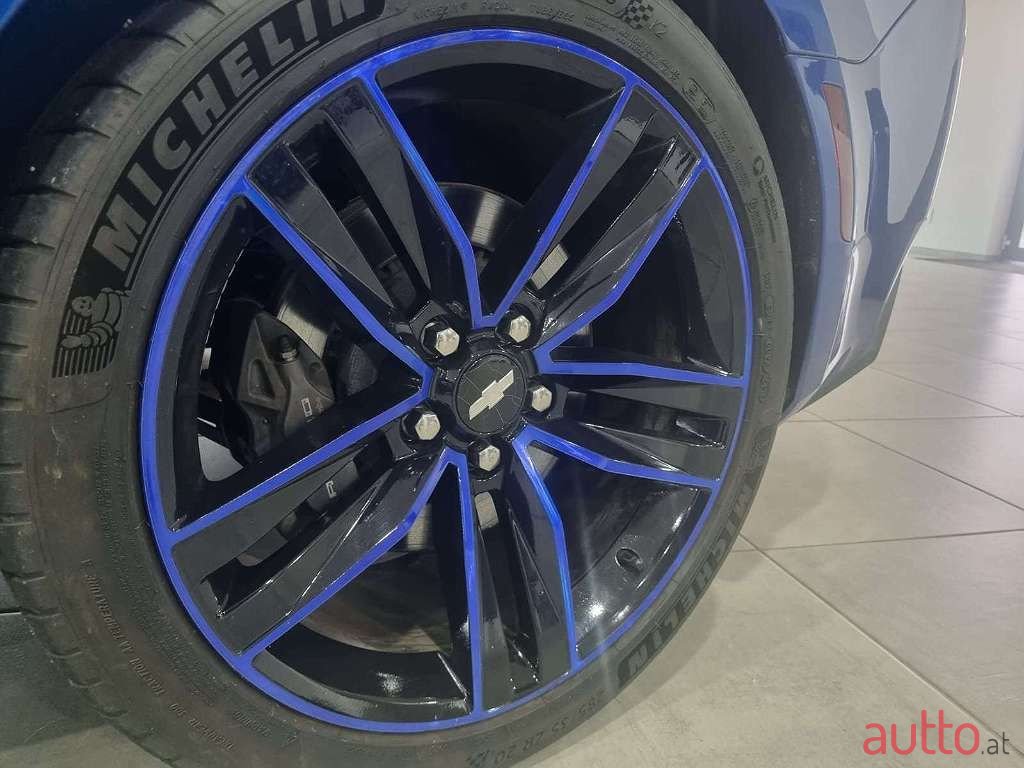 2016' Chevrolet Camaro photo #4