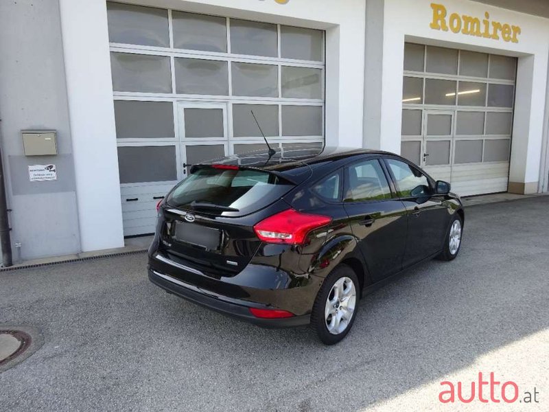 2016' Ford Focus photo #4