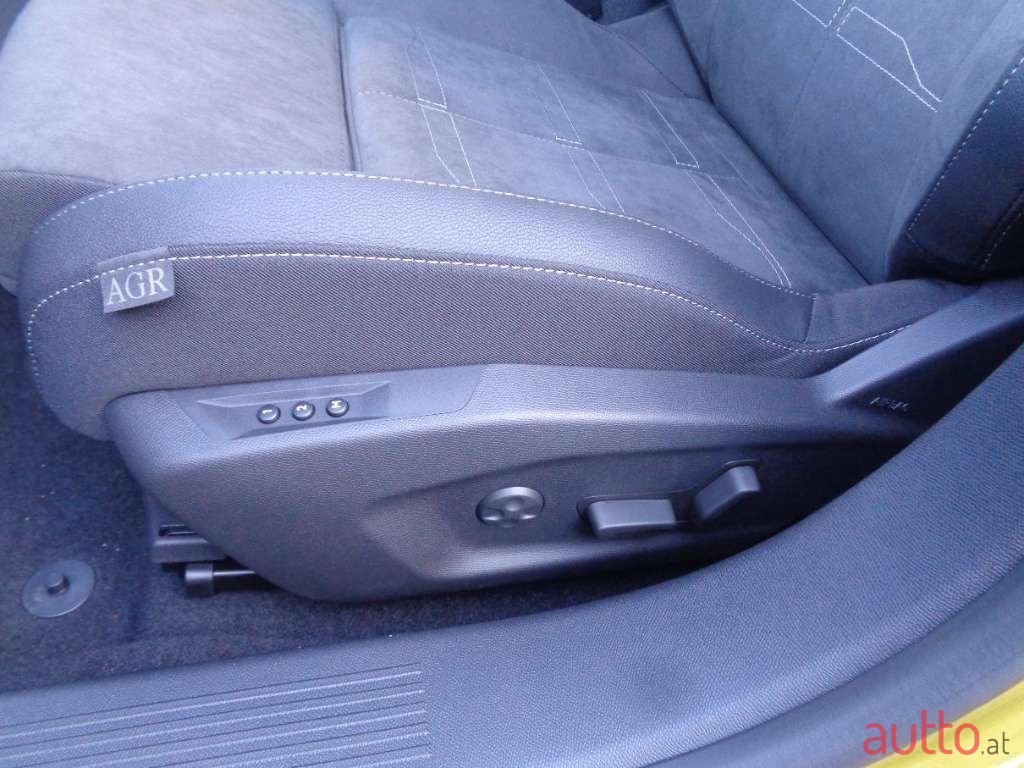 2023' Opel Astra photo #4