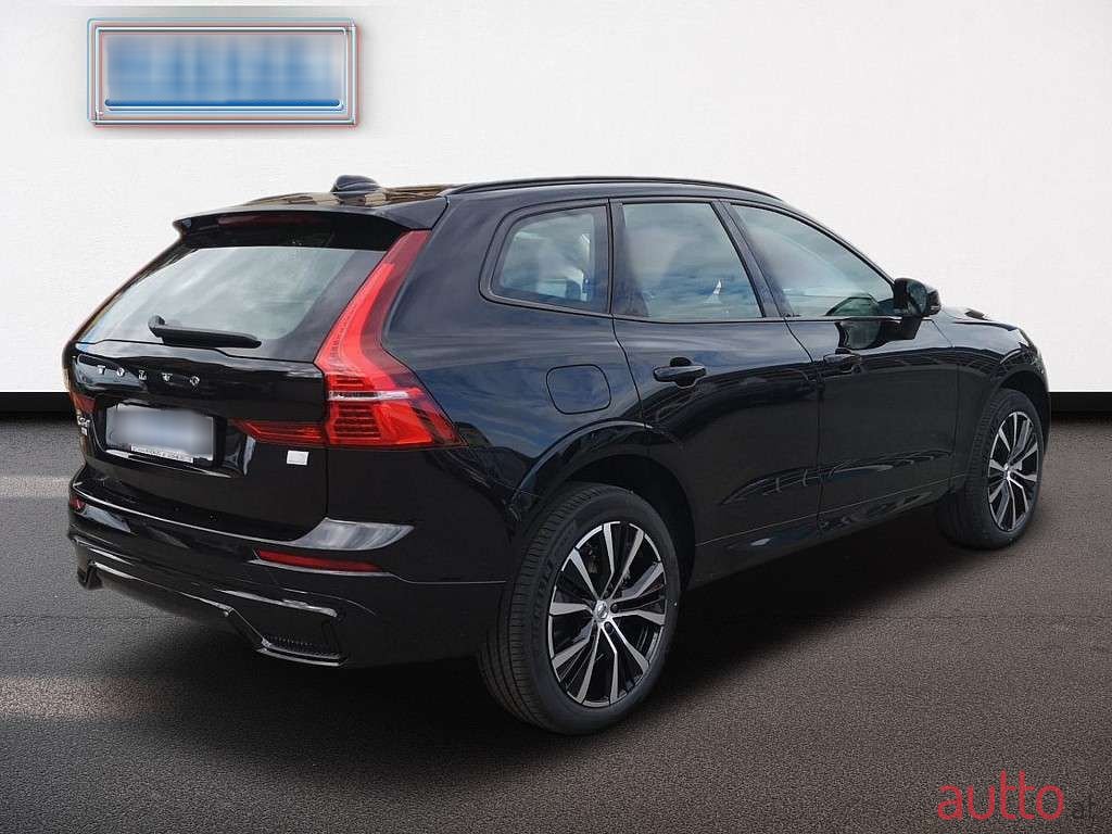 2022' Volvo XC60 photo #4