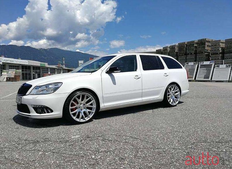 2006' Skoda Octavia photo #1