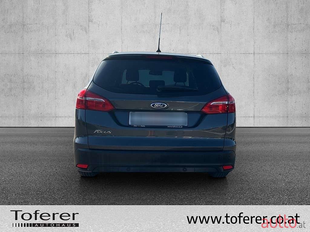 2016' Ford Focus photo #6