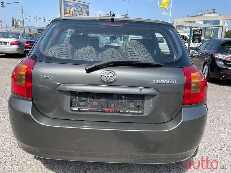 2003' Toyota Corolla photo #3